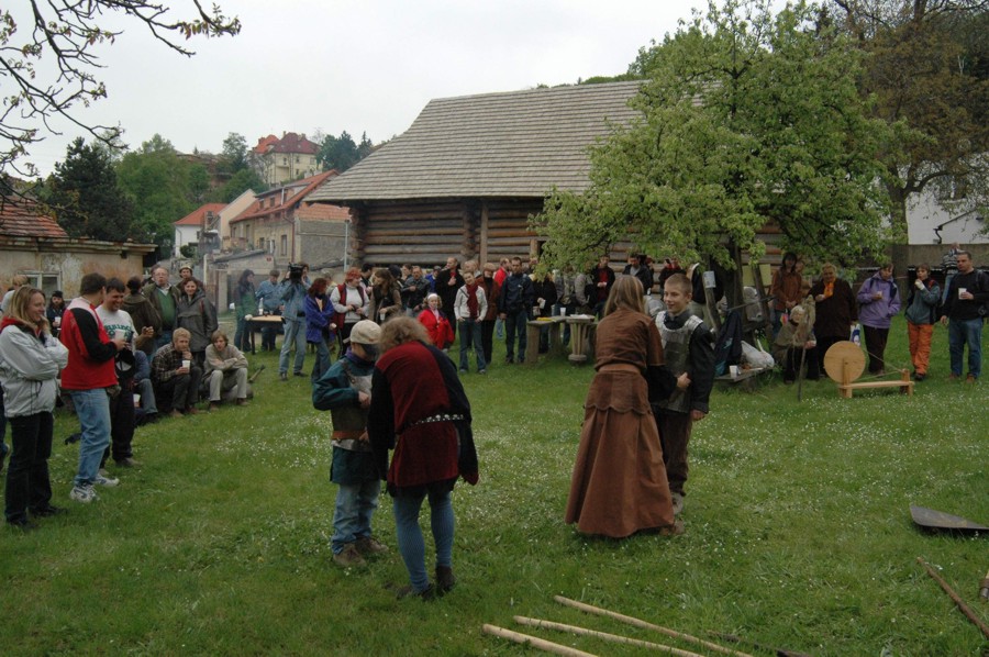 Komponovaná odpoledne a jarní i podzumní slavnosti v archeoparku...