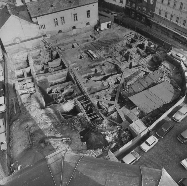 Petrské náměstí na konci 60. let 20. století - dnes Prague...