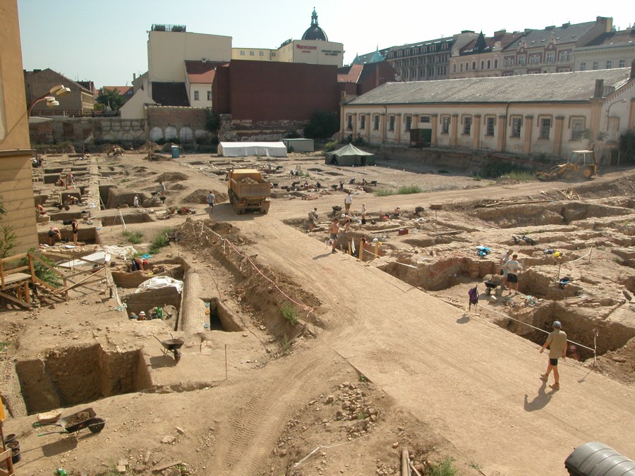 Naše společnost je schopna kompletně zajistit archeologický...