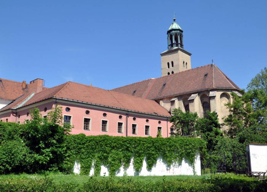 Minoritský klášter s kostelem sv. Ducha v Opavě